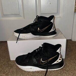 One of a kind Kyrie 7